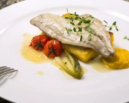 Здравословно: Филе от ципура на тиган с полента