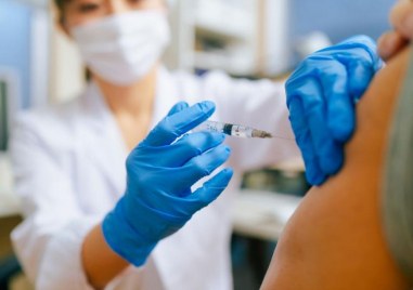 Европейската агенция по лекарствата ЕМА заяви че ваксината срещу COVID 19 на американската