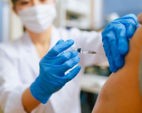 ЕМА: Ваксината 