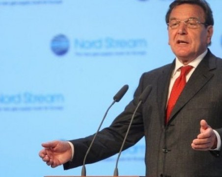 ГСДП обмисля изключване на Герхард Шрьодер