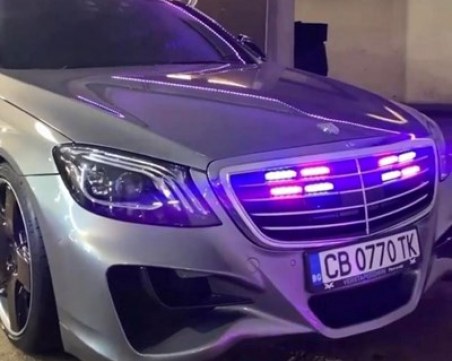 Приятел на Георги Семерджиев изгорил 4 черни чувала с вещи от другата му кола