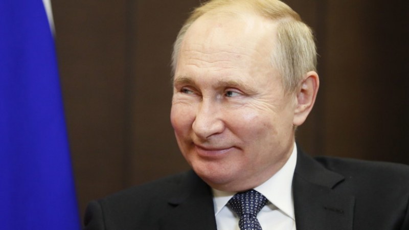 Путин подписа нов закон: 20 години затвор за държавна измяна
