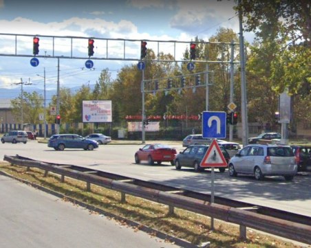Пловдивчанин: Създават истински хаос и хранилки на КАТ, махайки знаци по кръстовищата