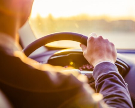 Шофьорът, помел две коли в Пловдив: Слънцето ме заслепи