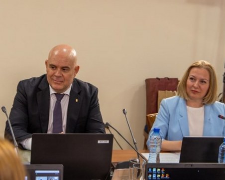 Викат Гешев в антикорупционната комисия в НС