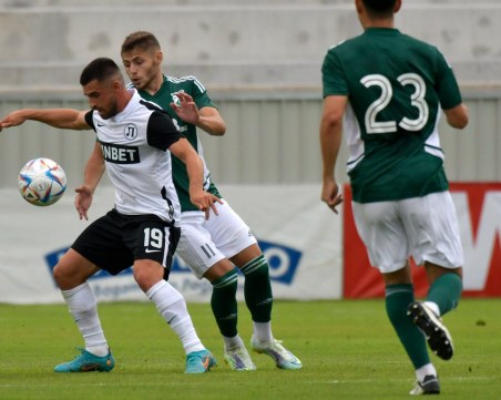 Вижте съставите на Локомотив и Лудогорец