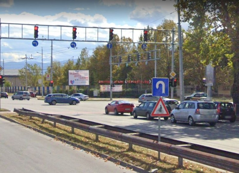 Пловдивчанин: Създават истински хаос и хранилки на КАТ, махайки знаци по кръстовищата