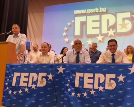 Борисов към Петков и Лена: Пратих хора да проверят – парапет няма, да си кажат и те