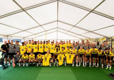 Играчите и треньорския щаб на Борусия Дортмунд изразиха подкрепата си