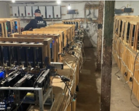 Разкриха криптоферма, крадяща ток в Украйна