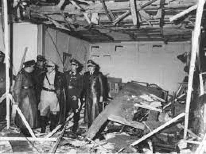 На този ден: Неуспешен опит за атентат срещу Хитлер