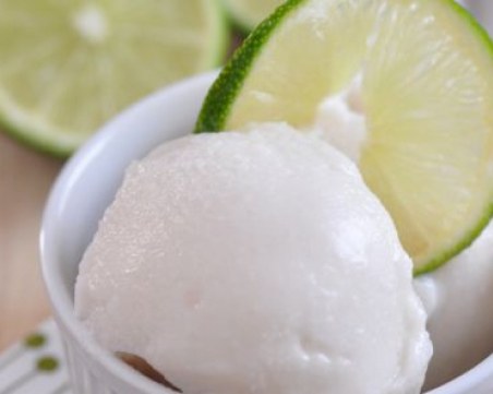 Подсладете летните си дни с бърз домашен сладолед