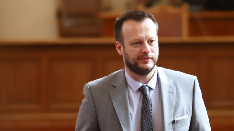 Депутат от ПП: Бойко Рашков трябва да направи реформите в КПКОНПИ