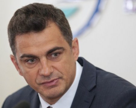 Тодоров: КЕВР спира работа! Цените на тока, топлото и газа остават такива