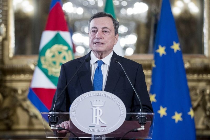 Италианският премиер Марио Драги подаде оставка