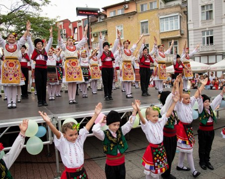 Феерия от звуци, ритми и красота завладяват Пловдив в понеделник