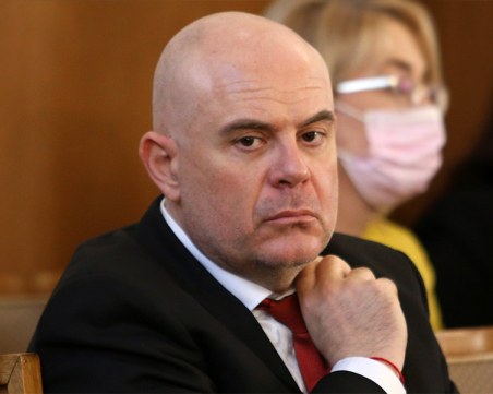 Гешев: Искат да закрият спецпрокуратурата по най-неграмотния начин, за две седмици