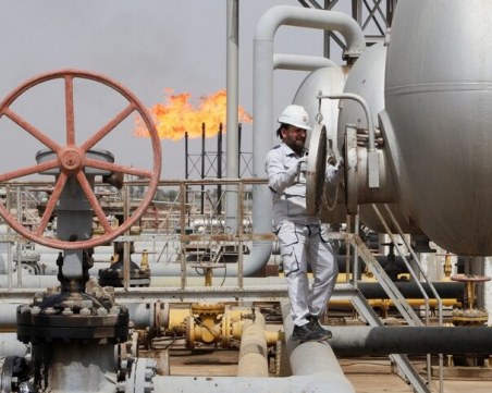 Русия няма да доставя петрол на страните, които наложат таван на нейните цени