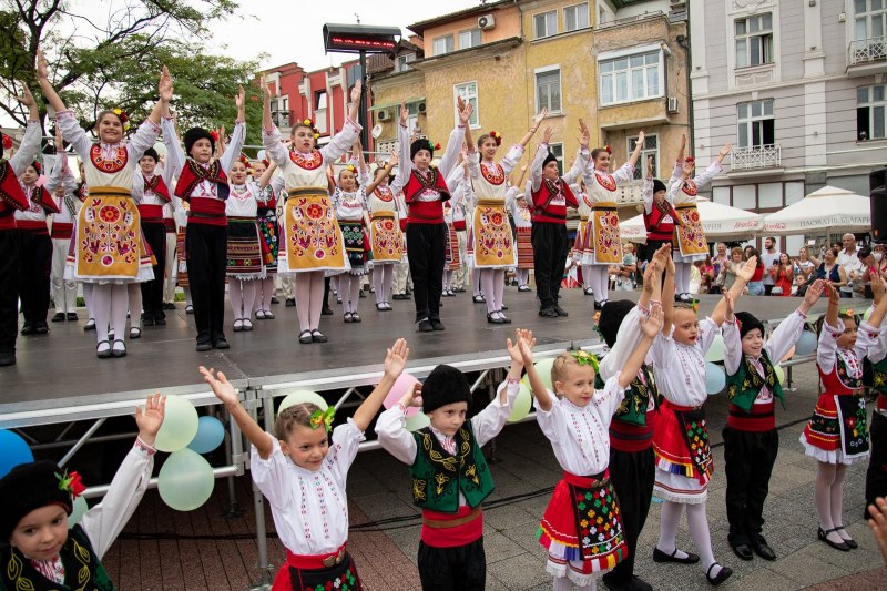 На 25 юли, понеделник, започва дългоочакваният Международен фолклорен фестивал в