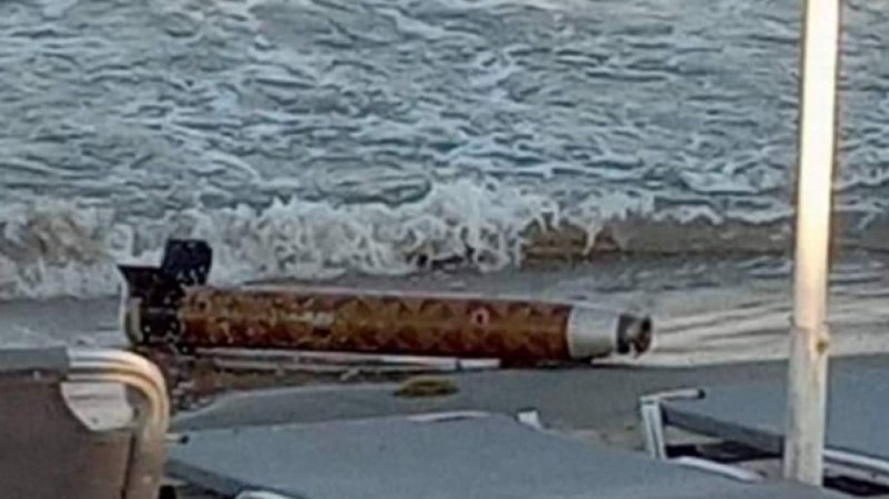 Военен боеприпас изплува между Поморие и Ахелой