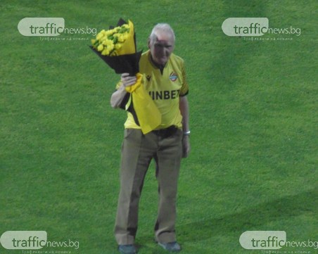 Ботев награди Иван Занев преди мача с Арда, новият треньор на националния отбор гледа двубоя