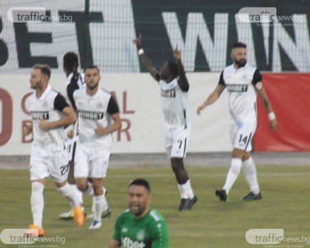 Дион: Имаме страхотен колектив, не беше лесно