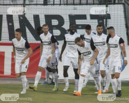 Локомотив вкара най-бързия гол в елита до момента и се справи с Хебър