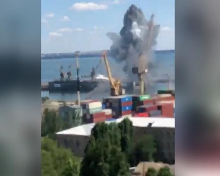 Захарова: Руски ракети са унищожили военна инфраструктура в пристанището на Одеса