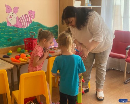 Благотворителна изложба в помощ на украинските деца в Пловдив