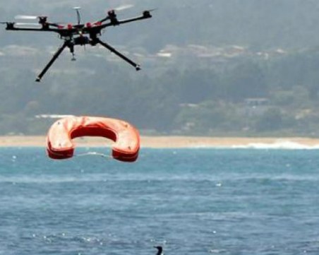 Дрон спаси 14-годишно дете от удавяне на плаж в Испания