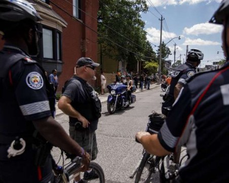 Множество жертви след масова стрелба в Канада