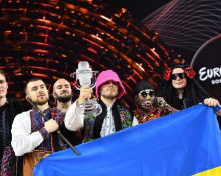 Великобритания ще бъде домакин на Евровизия, вместо Украйна
