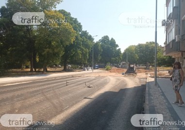 Първият слой асфалт на улица Даме Груев бе положен от