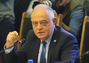 Съпредседателят на Демократична България Атанас Атанасов допусна възможността БСП да