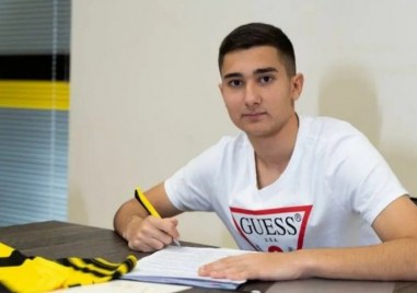 Футболистът на Ботев Пловдив Монир ал Бадарин вкара гол и