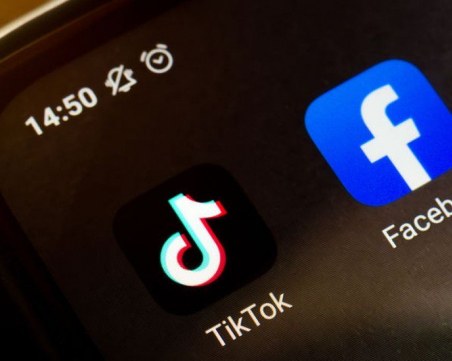 Facebook пуска аналогична на Tik Tok лента