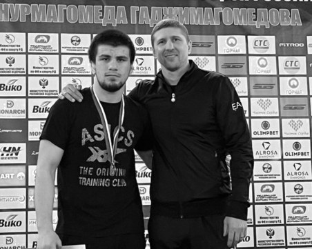 Руски борец загина след падане от 2500 мeтра