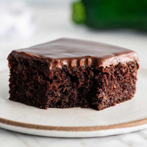 Неочаквано вкусно: Шоколадова торта с тиквички