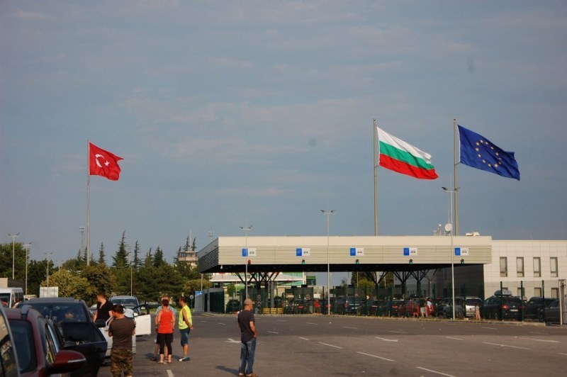 Вече ще пътуваме до Турция само с лична карта