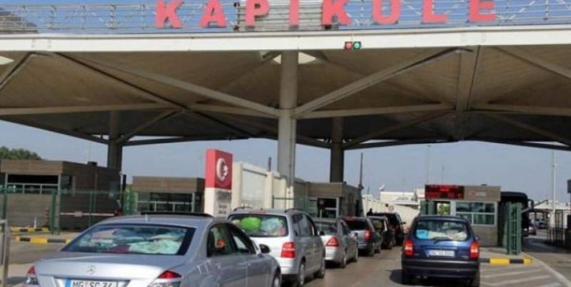 Българите ще пътуват до Турция вече само с лична карта,