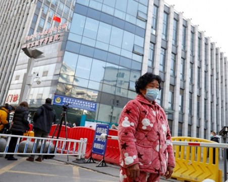 Заради четири случая: Пълен локдаун в китайски квартал