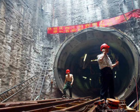 Китай започва строежа на 1400-километров мега тунел