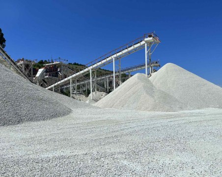 От къде ще се добива инертен материал за строежите в Пловдивско, ако се затворят кариерите в Белащица?