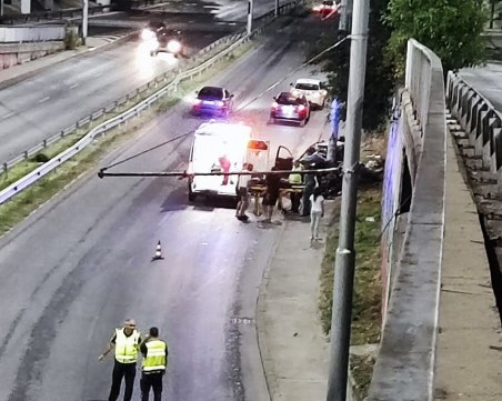 Шофьорката от жестоката катастрофа на Коматевския възел е в тежко, но стабилно състояние