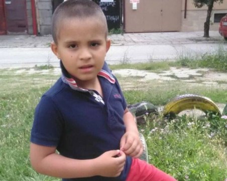 Асеновградчани събират средства за малкия Ивайло с благотворителен турнир