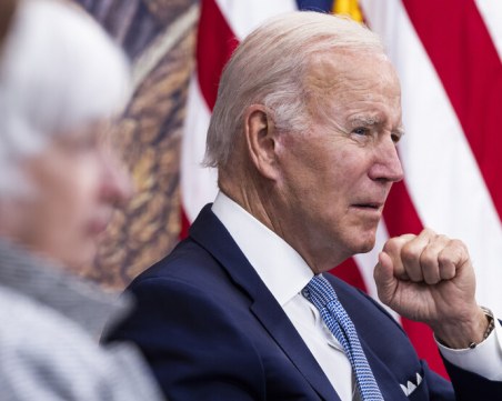 Байдън отново е с положителна проба за COVID-19