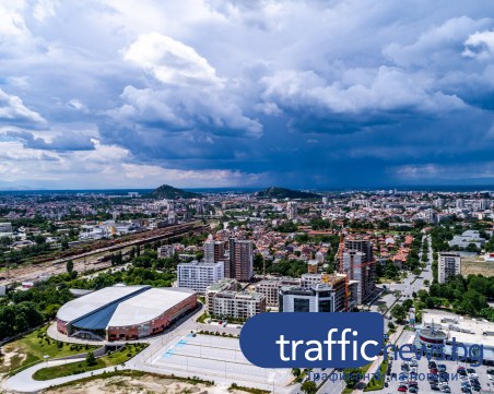 Дъжд, гръмотевици и жега днес в Пловдив