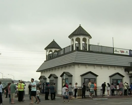 Огромни опашки за лотарийни билети в САЩ