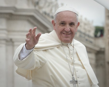 Папа Франциск намекна, че може да се оттегли