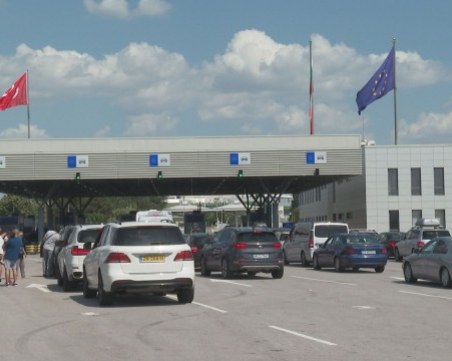 Вече пътуваме до Турция само с лична карта